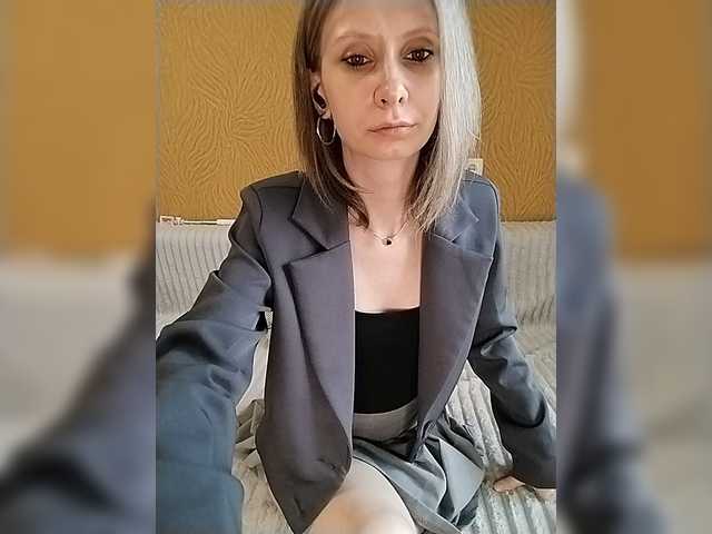 prettykris cam belle