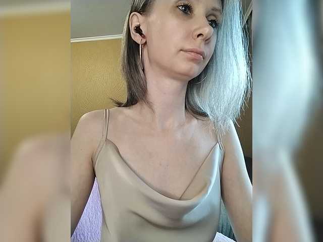 prettyKris live cam on BongaCams