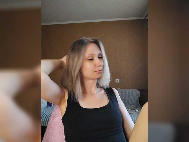 prettyKris live cam on BongaCams