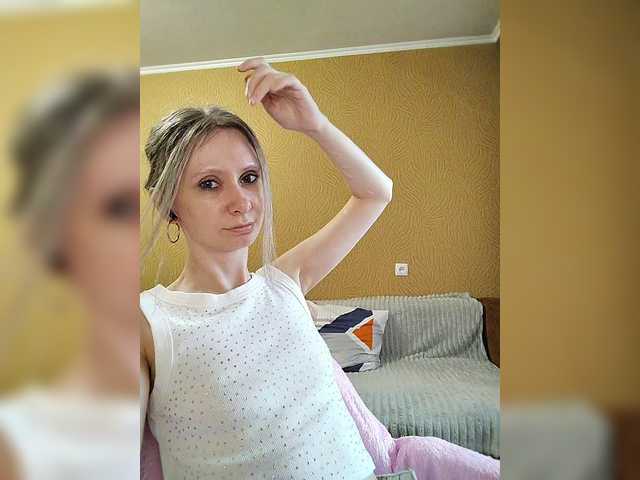prettyKris live cam on BongaCams