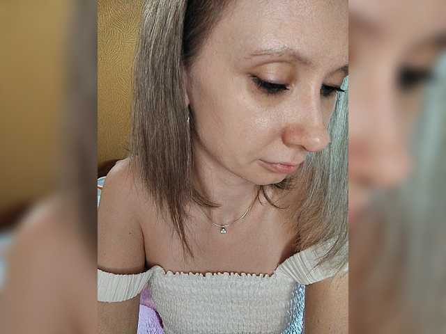 prettyKris live cam on BongaCams