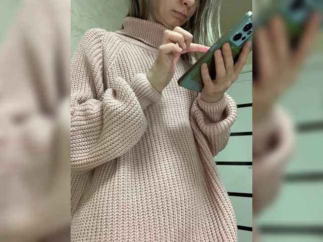 -Christina- live cam