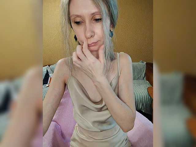 prettyKris live cam on BongaCams