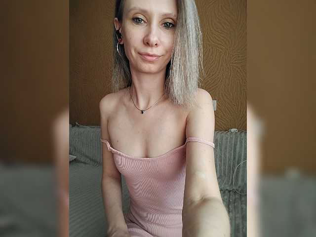 -Christina- live cam preview