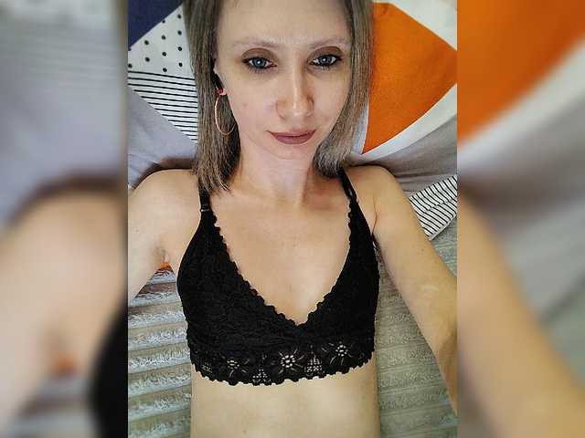 prettyKris live cam