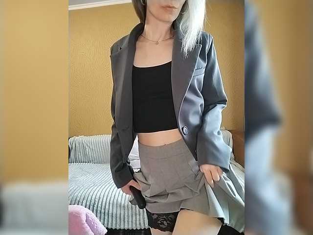 prettykris cam belle