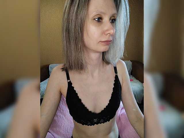 prettyKris live cam on BongaCams