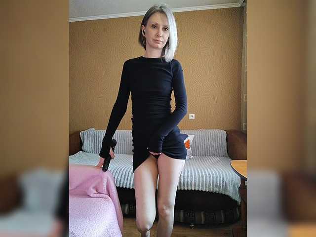 prettyKris's BongaCams show and profile