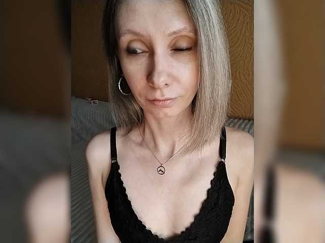 prettyKris live cam on BongaCams
