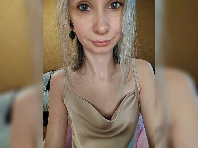 prettyKris live cam on BongaCams