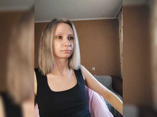 prettyKris live cam on BongaCams