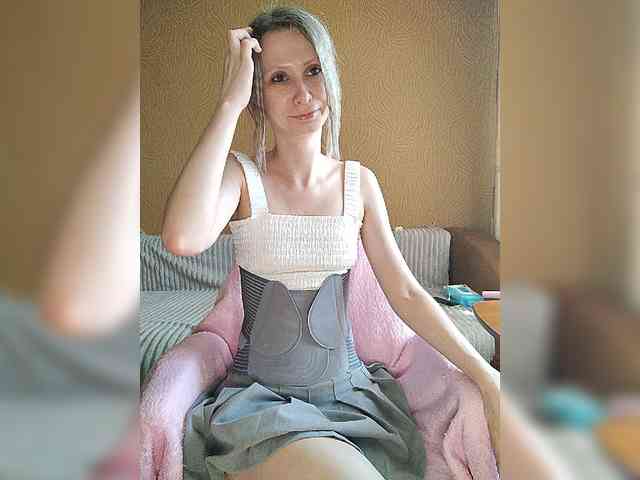 -Christina- webcam