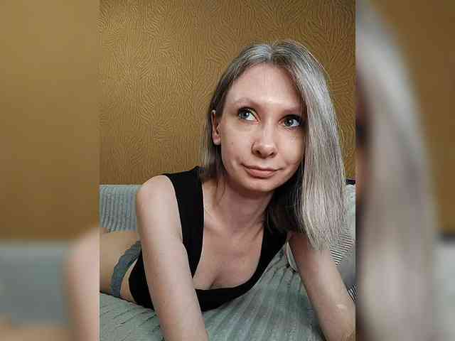 -Christina- webcam