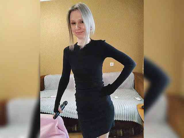 -Christina- webcam