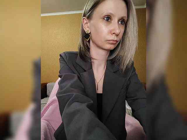 -Christina- webcam