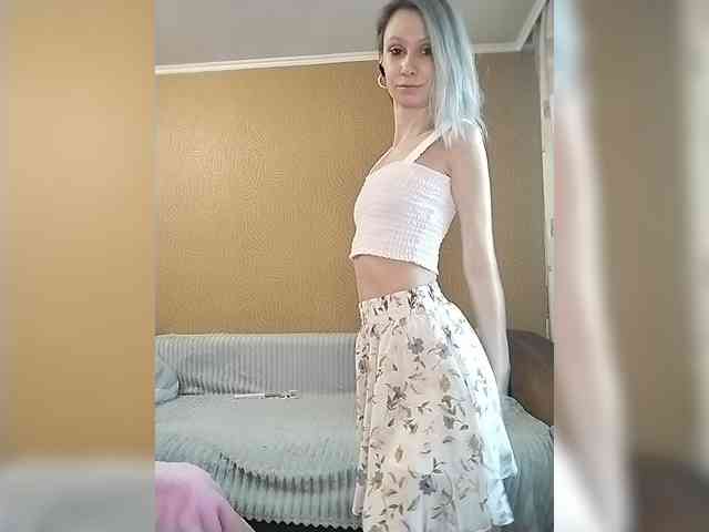 -Christina- webcam