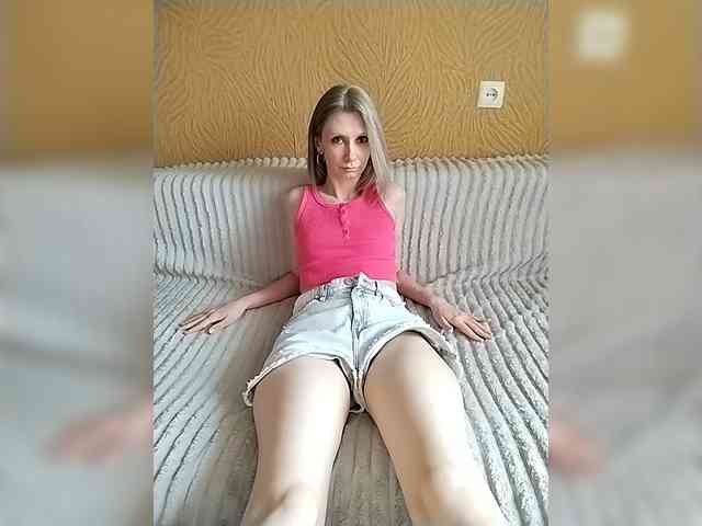 -Christina- webcam