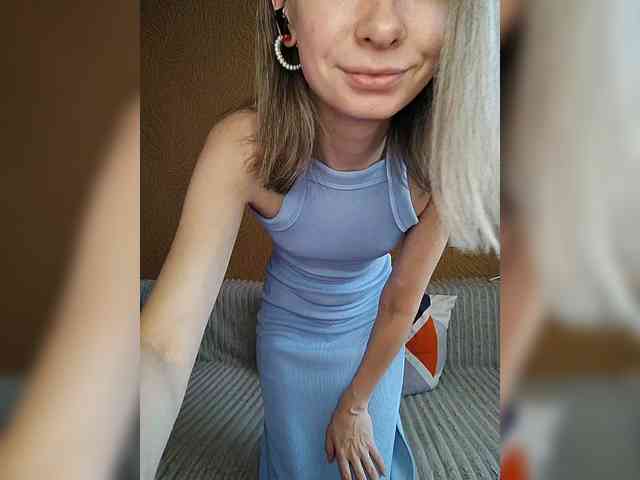 -Christina- webcam