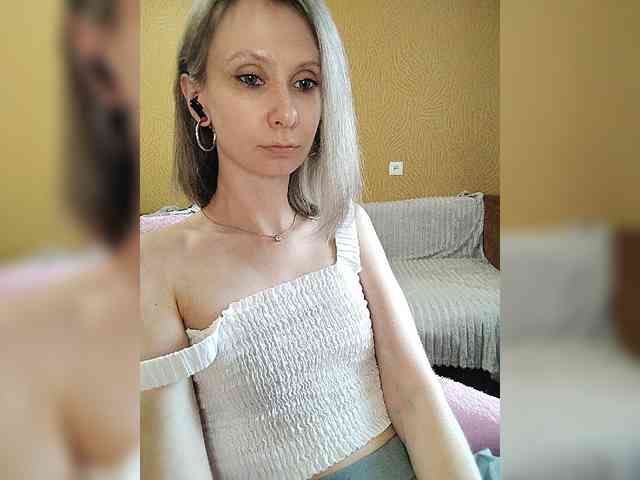 -Christina- webcam