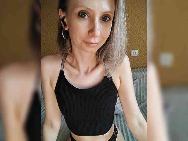 Model: -Christina-
