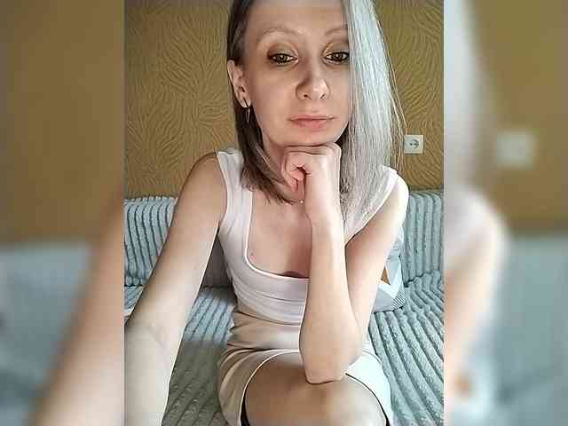 -Christina- webcam