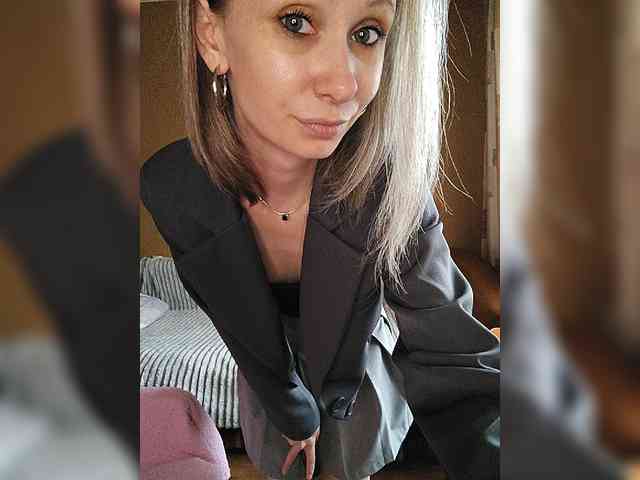 -Christina- webcam