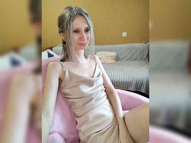 -Christina- webcam