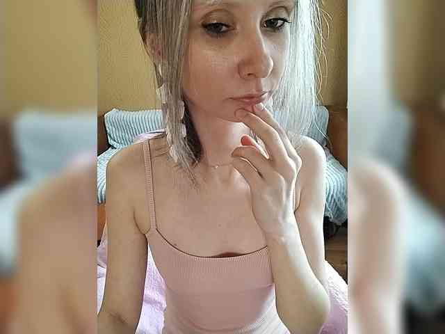 -Christina- webcam
