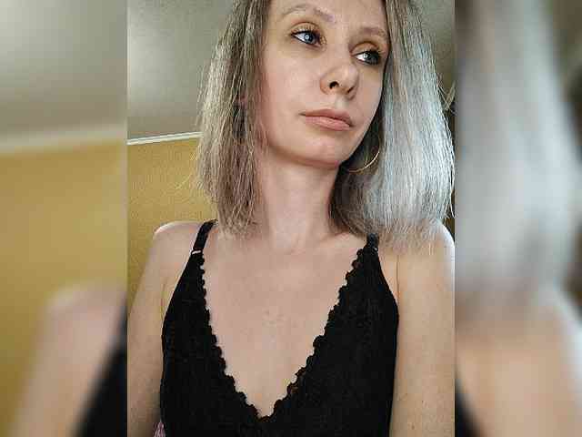 -Christina- webcam