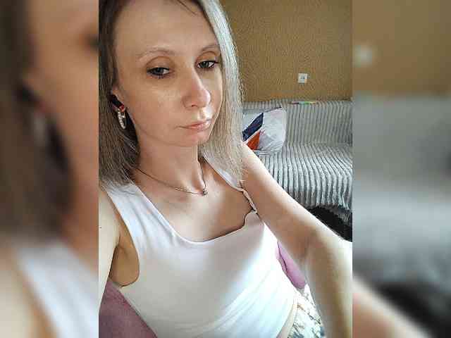 -Christina- webcam