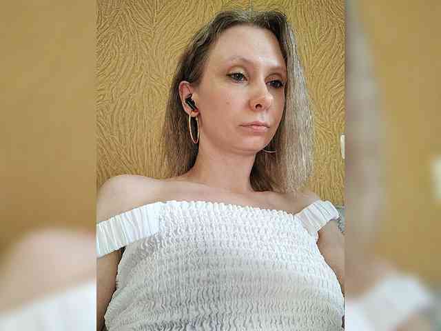 -Christina- webcam