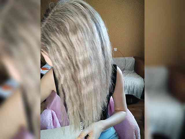 -Christina- webcam
