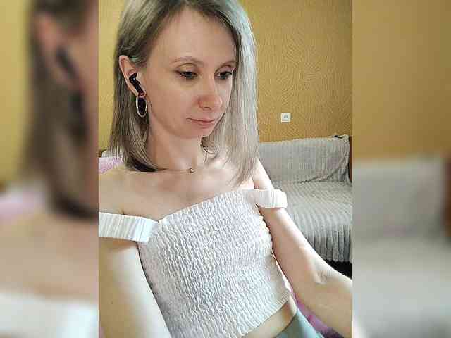 -Christina- webcam