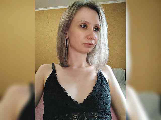 -Christina- webcam