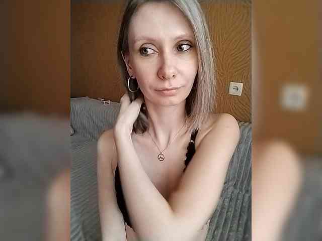 -Christina- webcam