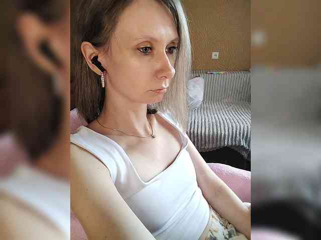 -Christina- webcam