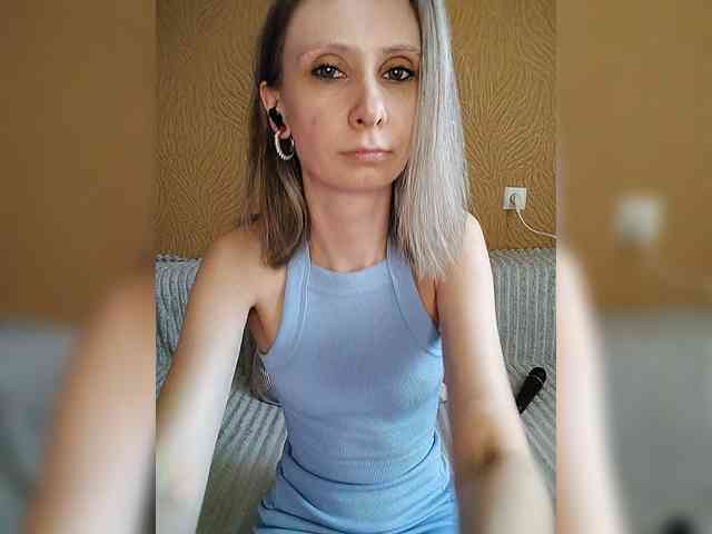 -Christina- webcam