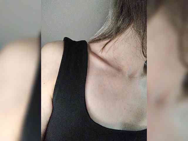 -Christina- webcam