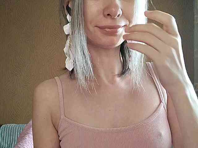 -Christina- webcam