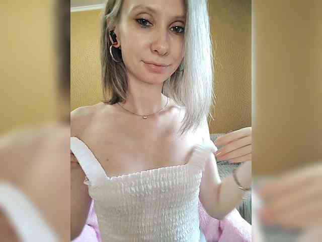 -Christina- webcam