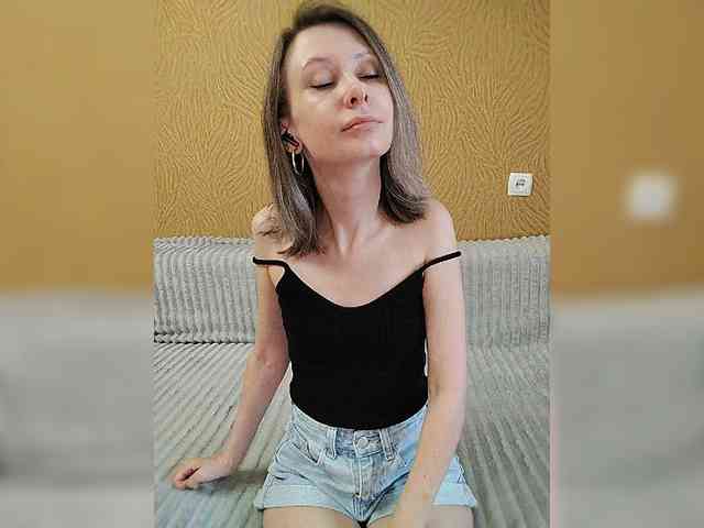 -Christina- webcam