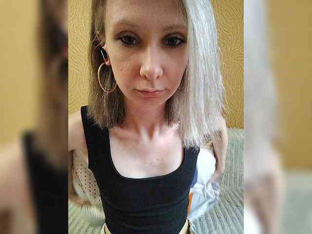 -Christina- webcam