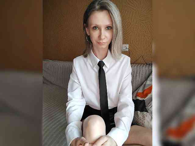 -Christina- webcam