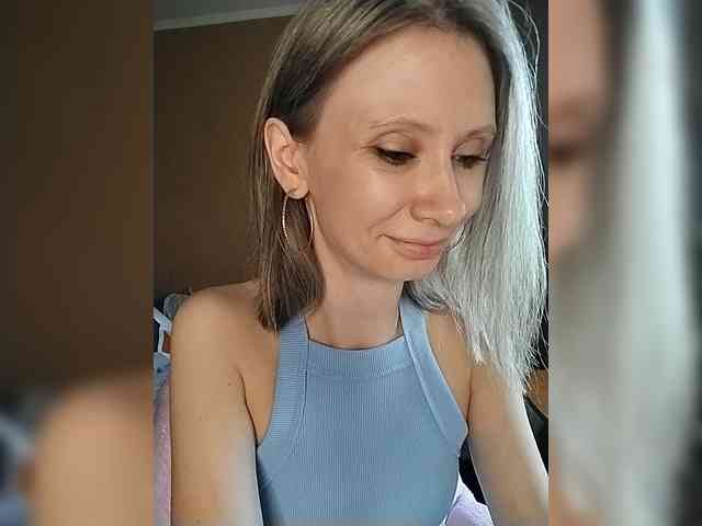 -Christina- webcam