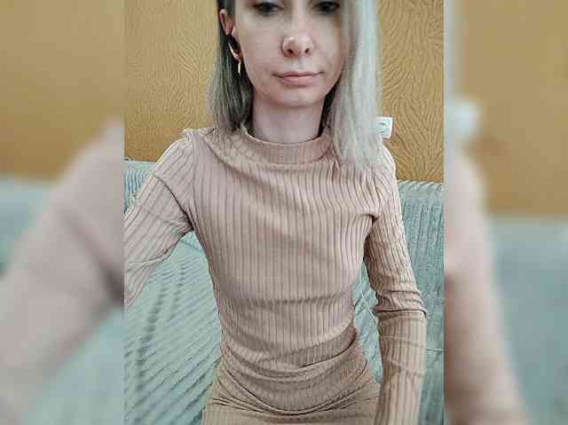 -Christina- webcam