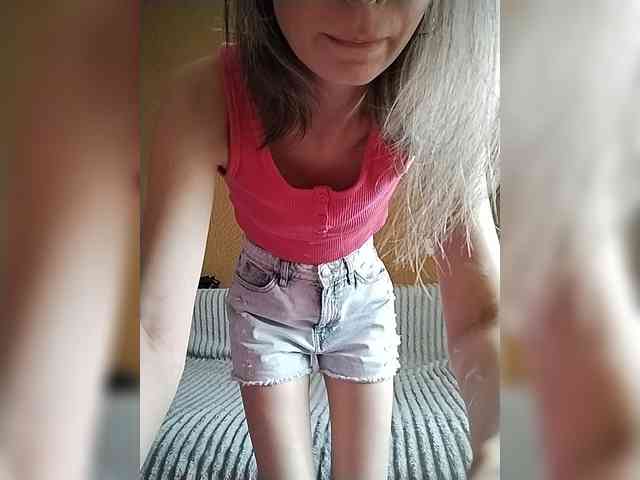 -Christina- webcam