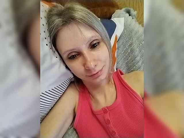 -Christina- webcam