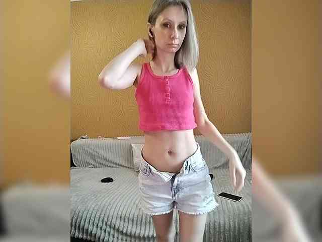 -Christina- webcam