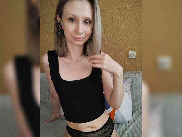 -Christina- webcam