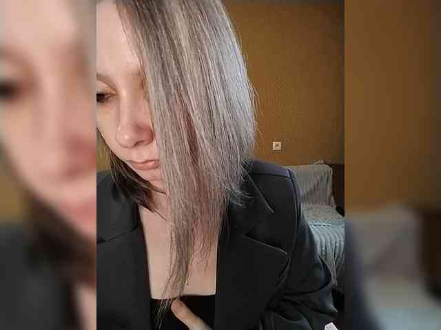-Christina- webcam